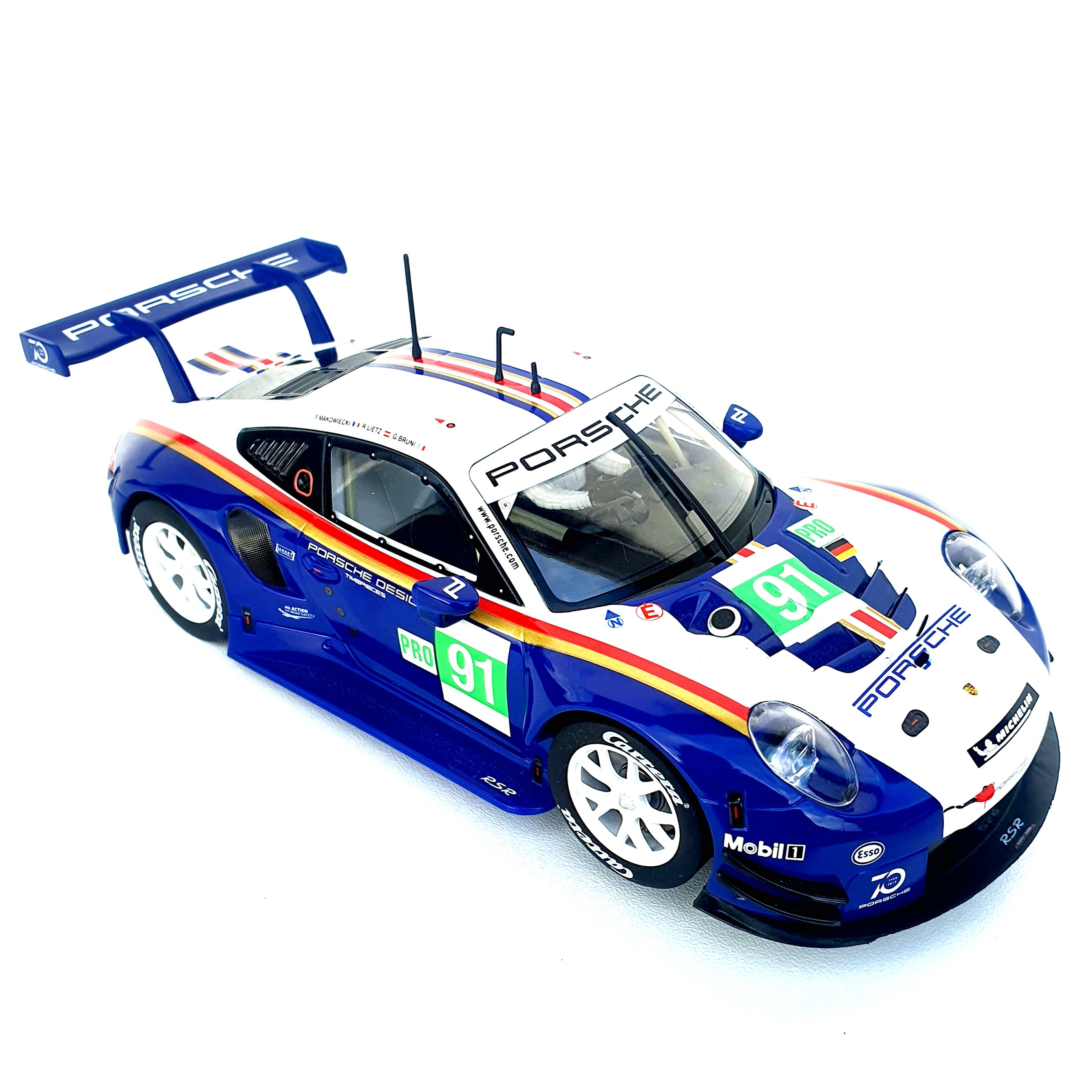http://www.rennbahnstore.de/cdn/shop/products/Carrera_Digital_124_Porsche_911_RSR.jpg?v=1669469157
