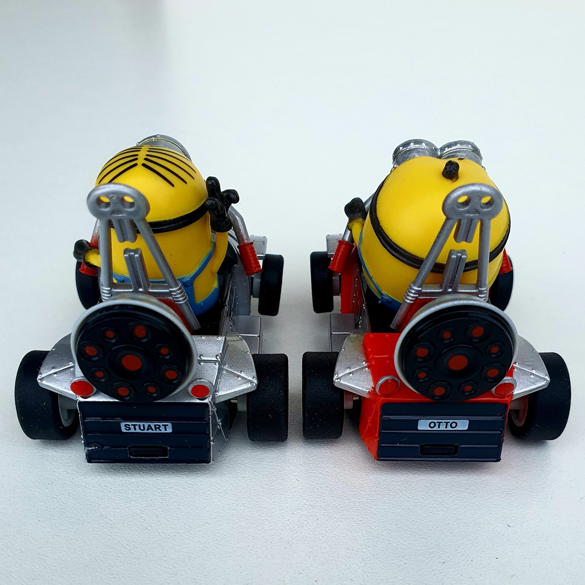 Carrera GO!!! Auto Set Minions Rennbahnstore 